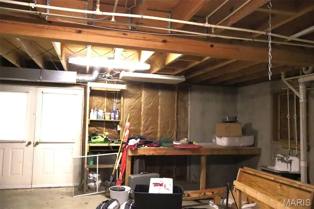 $360,000 | 1207 West Kenton Road, Dexter, MO 63841