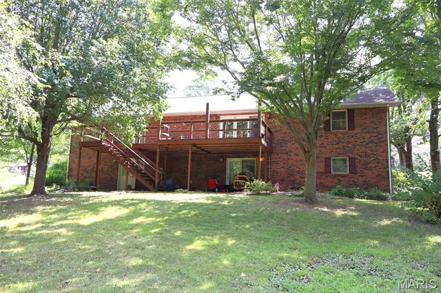 $360,000 | 1207 West Kenton Road, Dexter, MO 63841