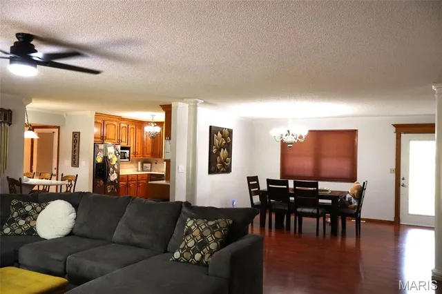 $360,000 | 1207 West Kenton Road, Dexter, MO 63841