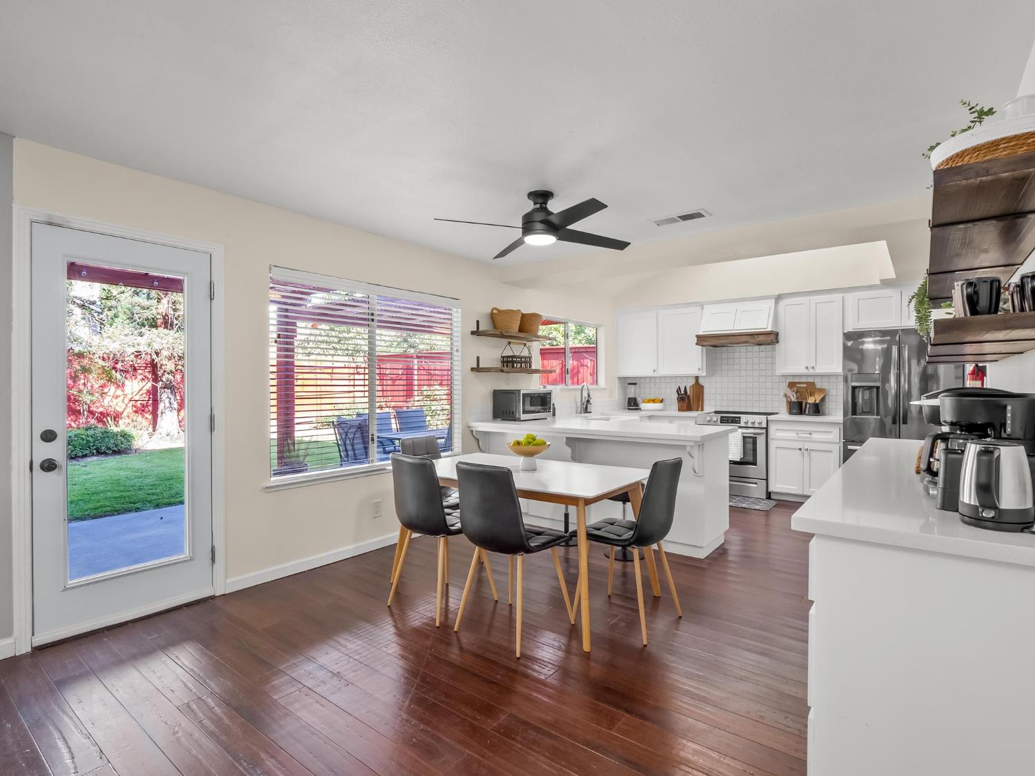 962 East Buckhill Road Fresno, CA 93720 - Photo 18 of 46