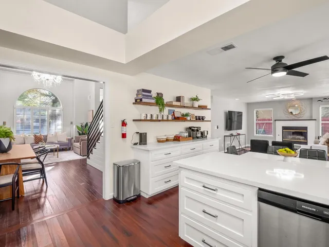 $529,000 | 962 East Buckhill Road, Fresno, CA 93720