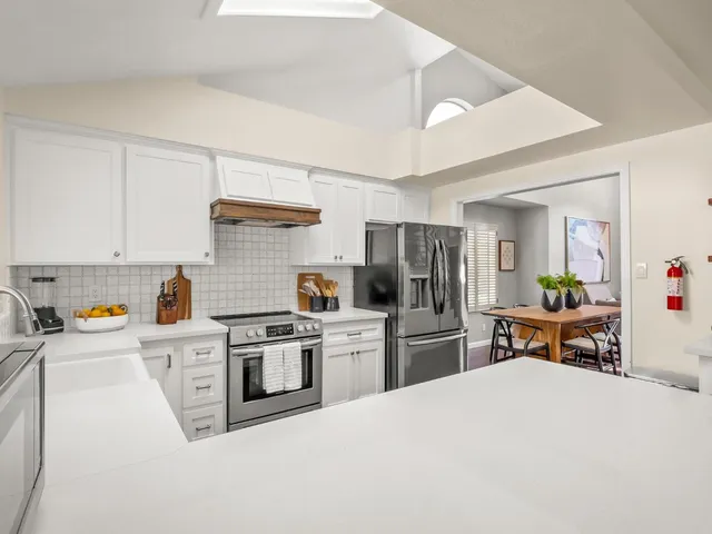 $529,000 | 962 East Buckhill Road, Fresno, CA 93720