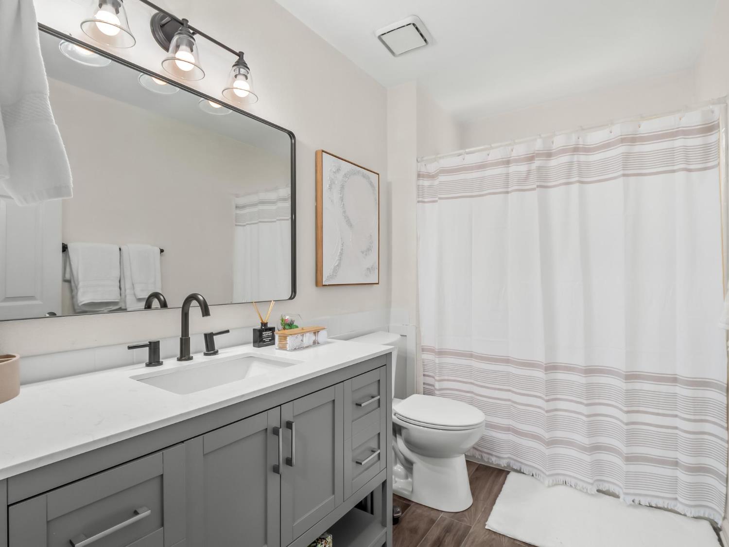 962 East Buckhill Road Fresno, CA 93720 - Photo 32 of 46