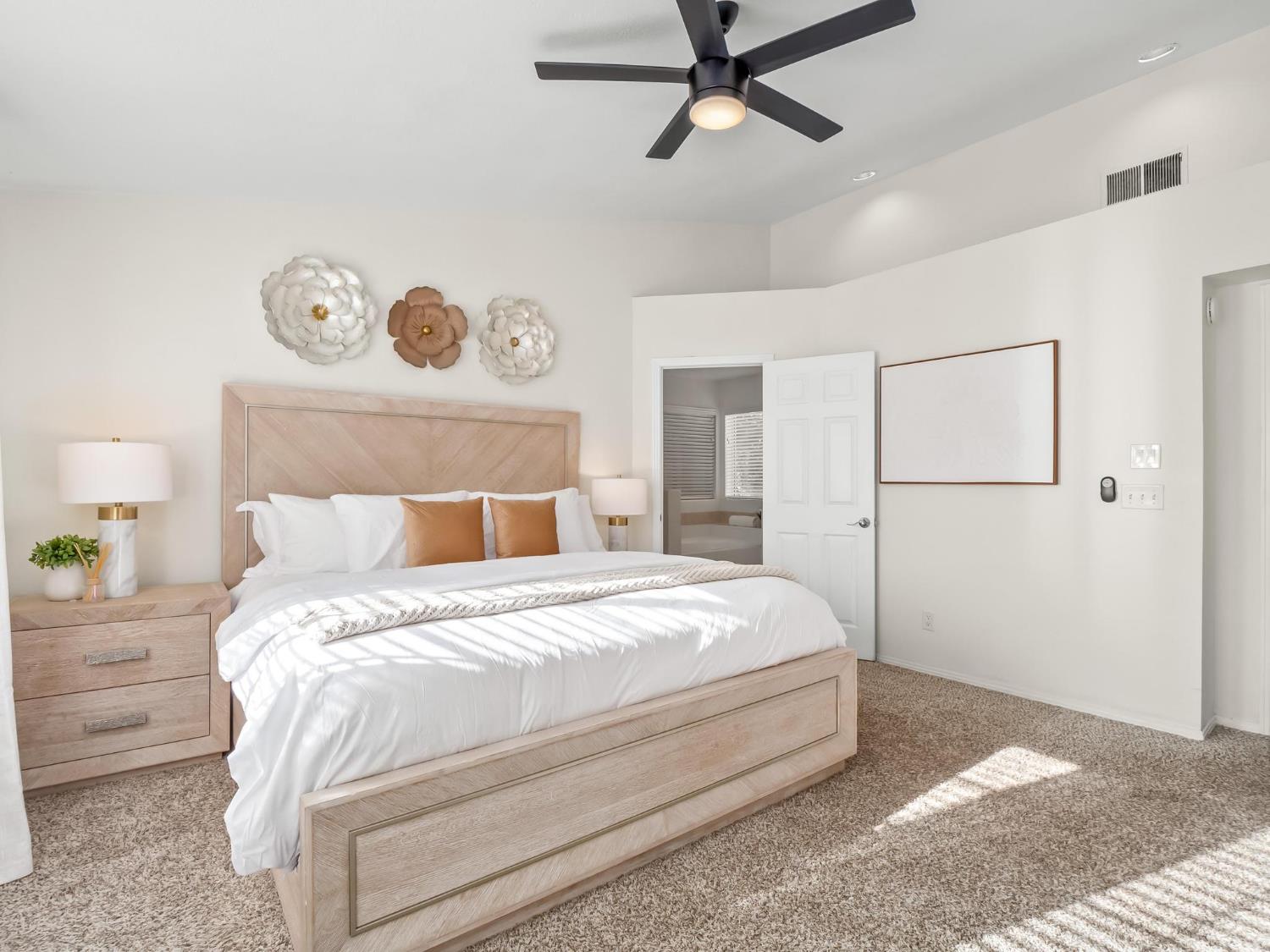 962 East Buckhill Road Fresno, CA 93720 - Photo 36 of 46