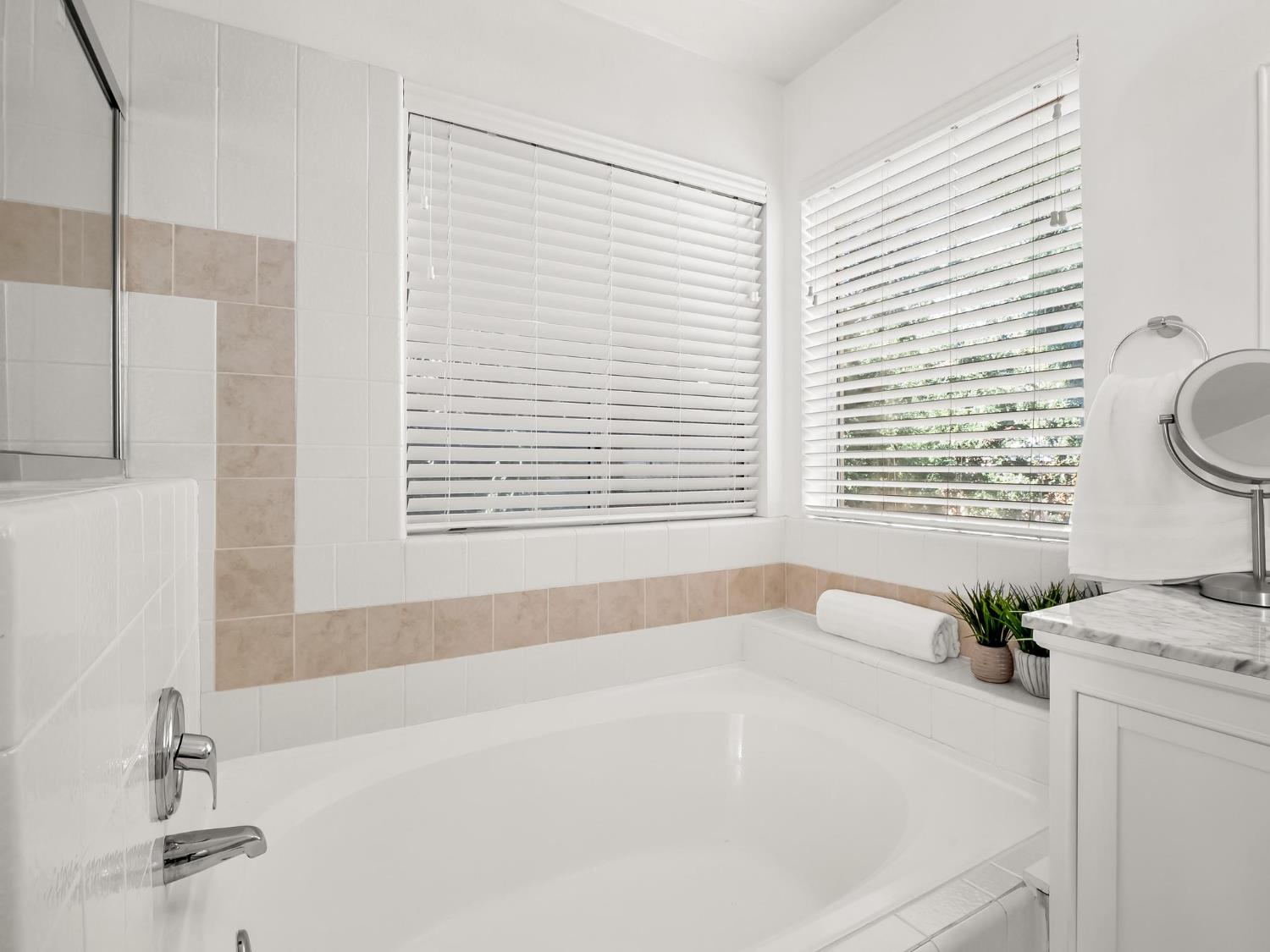 962 East Buckhill Road Fresno, CA 93720 - Photo 38 of 46