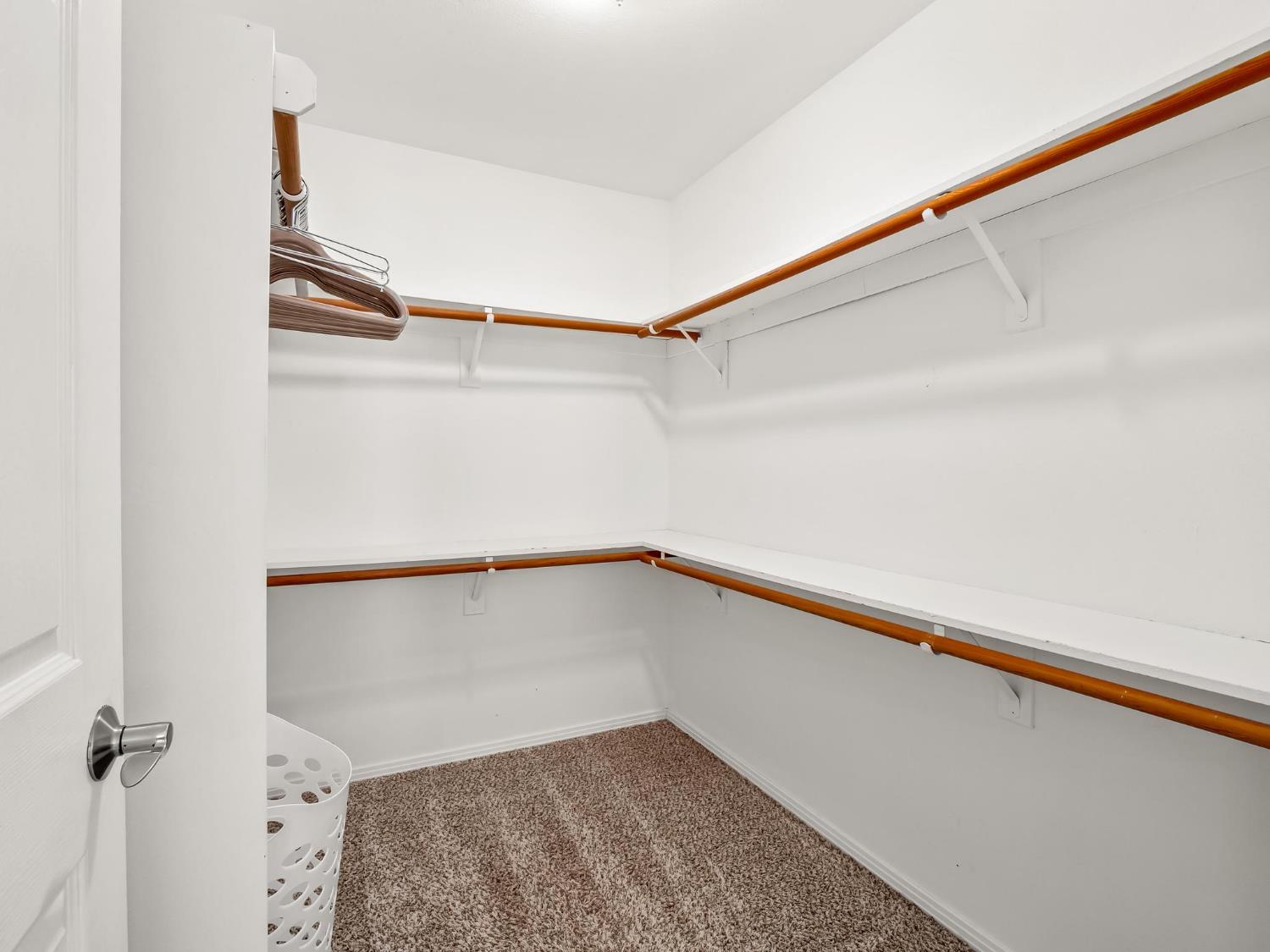 962 East Buckhill Road Fresno, CA 93720 - Photo 41 of 46