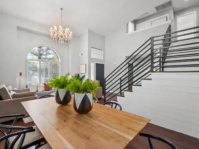 $529,000 | 962 East Buckhill Road, Fresno, CA 93720