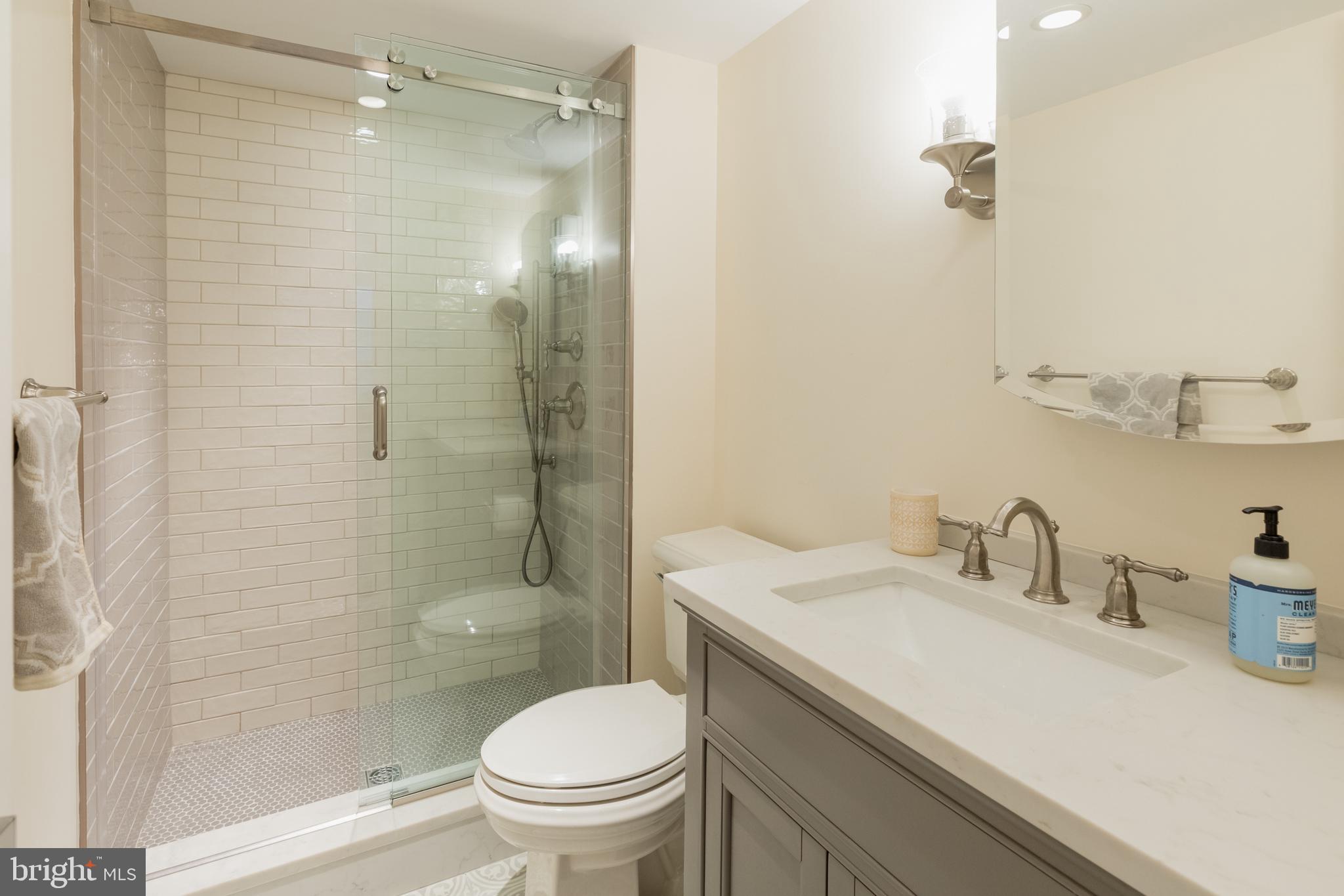 226 West Rittenhouse Square, Unit 1501 Philadelphia, PA 19103 - Photo 28 of 36