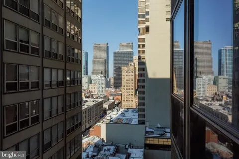 $599,000 | 226 West Rittenhouse Square, Unit 1501, Philadelphia, PA 19103