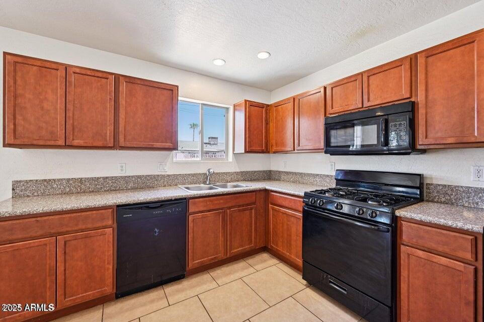 1532 West 6th Street Tempe, AZ 85281 - Photo 6 of 21 20250628152040365313000000-o