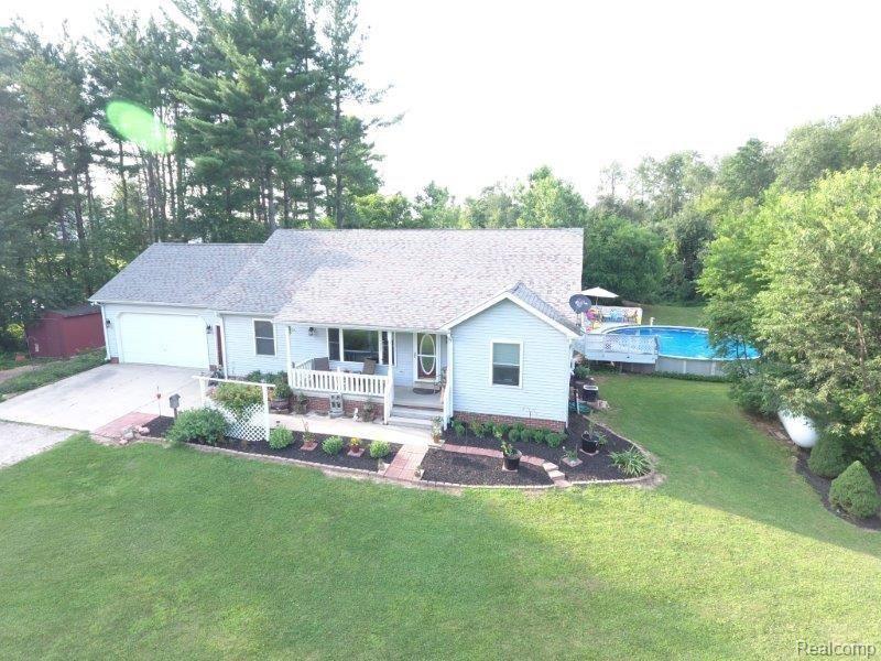 6757 Fish Lake Road North Branch, MI 48461 - Photo 22 of 32 016 (2).jpg