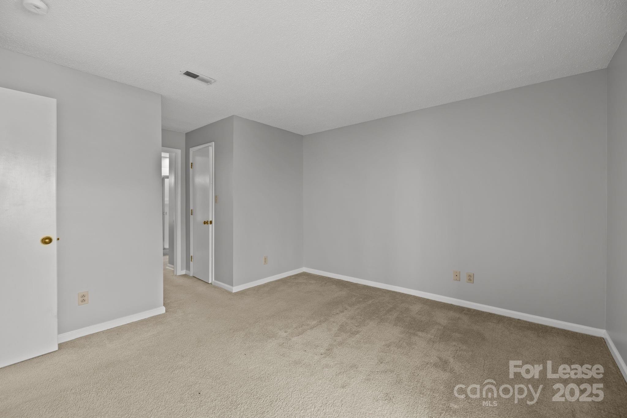 2505 Stockbridge Drive, Unit B Charlotte, NC 28210 - Photo 22 of 37