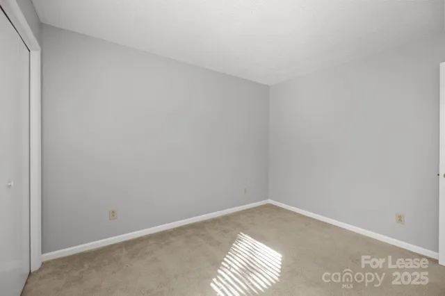 $1,650 | 2505 Stockbridge Drive, Charlotte, NC 28210