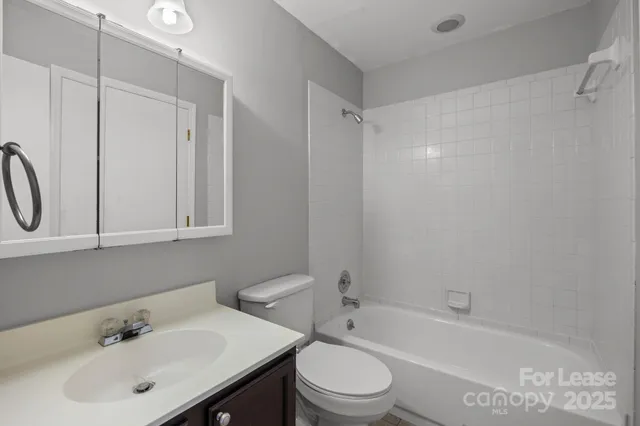 $1,650 | 2505 Stockbridge Drive, Charlotte, NC 28210