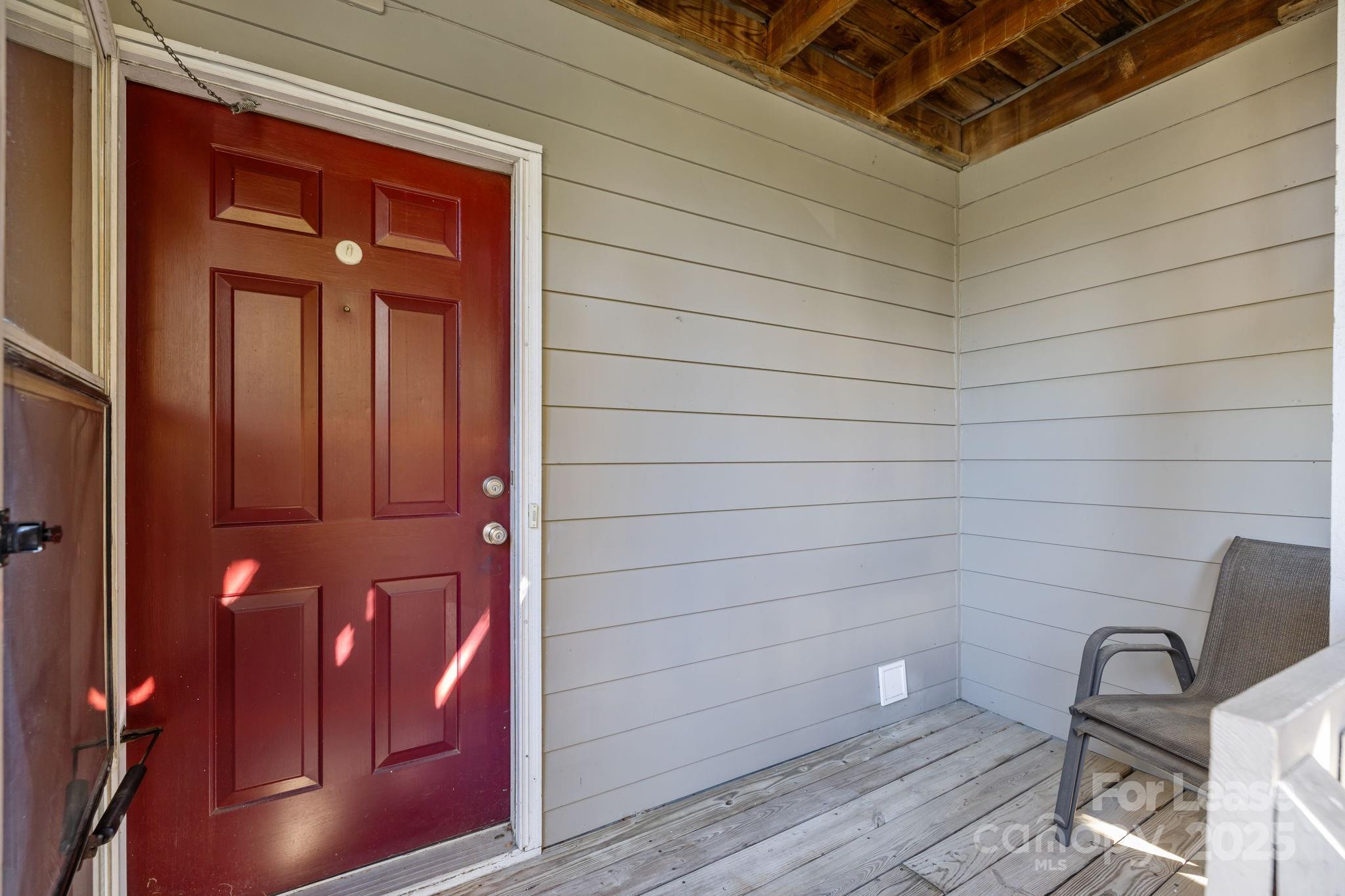 2505 Stockbridge Drive, Unit B Charlotte, NC 28210 - Photo 4 of 37