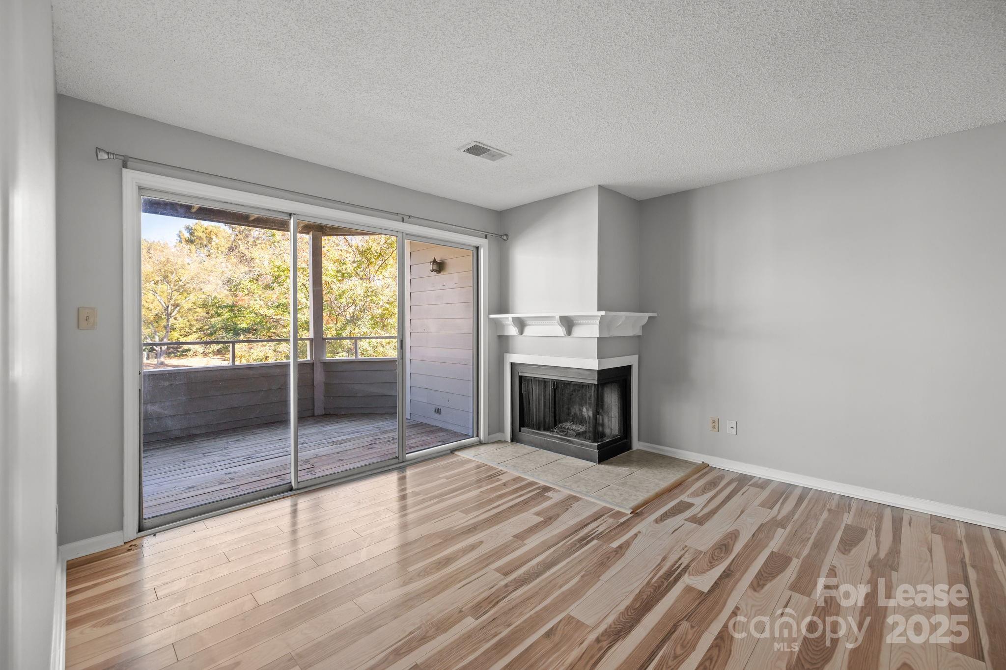 2505 Stockbridge Drive, Unit B Charlotte, NC 28210 - Photo 6 of 37