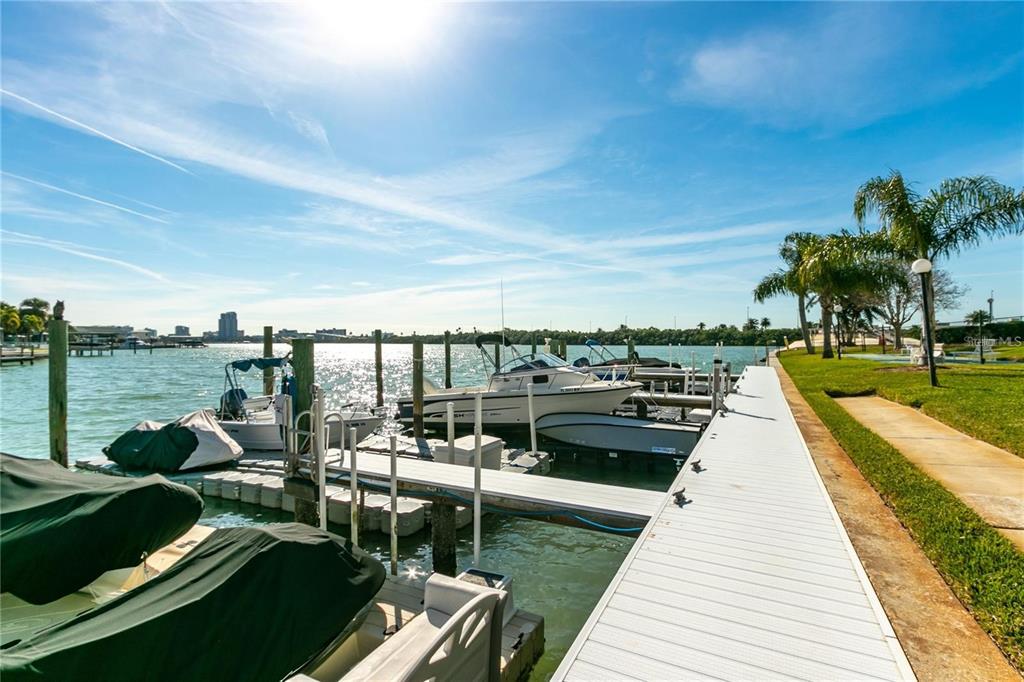 31 Island Way, Unit 409 Clearwater Beach, FL 33767 - Photo 35 of 45
