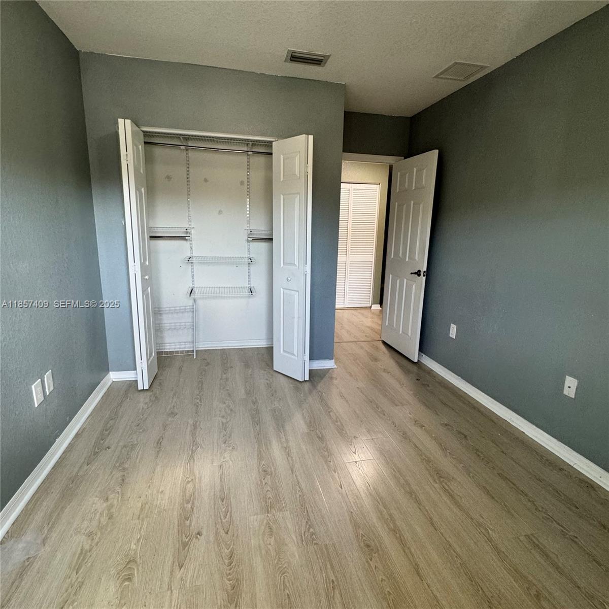 1855 Southwest 89th Terrace Miramar, FL 33025 - Photo 15 of 28