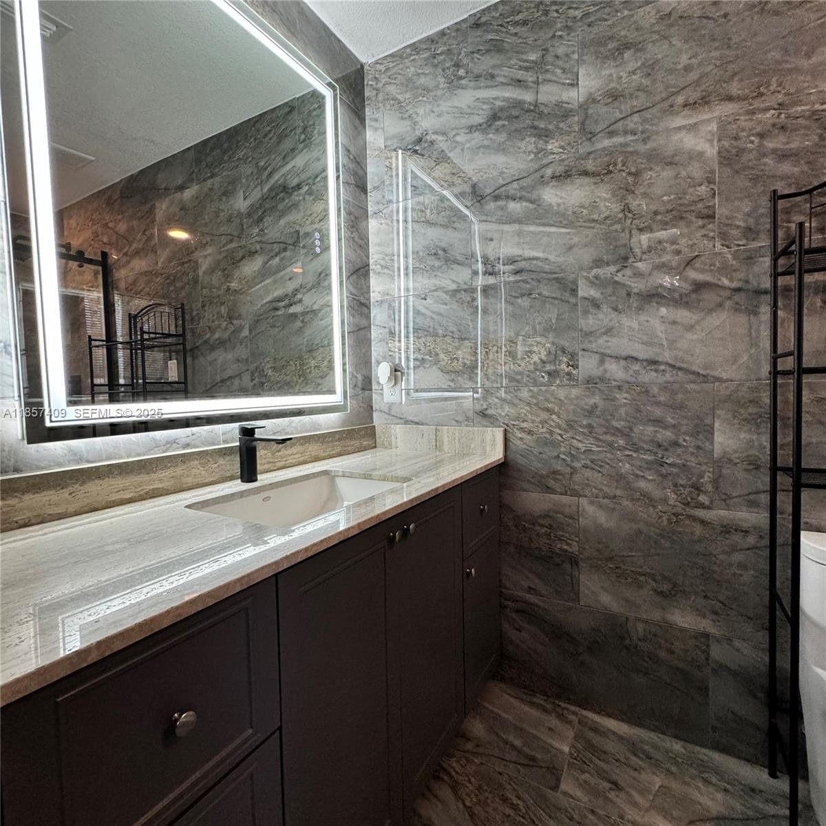 1855 Southwest 89th Terrace Miramar, FL 33025 - Photo 23 of 28