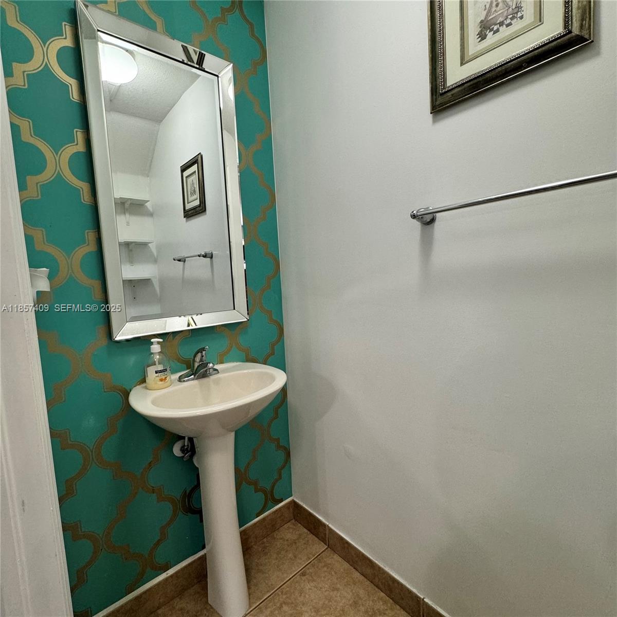 1855 Southwest 89th Terrace Miramar, FL 33025 - Photo 9 of 28