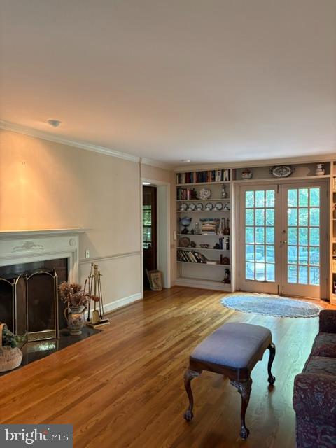 8209 Burning Tree Road Bethesda, MD 20817 - Photo 15 of 17 Living room
