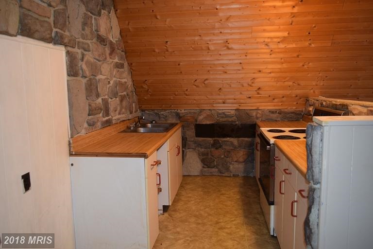 164 Holly Ridge Road Mount Jackson, VA 22842 - Photo 4 of 11 a utility room with dryer and washer