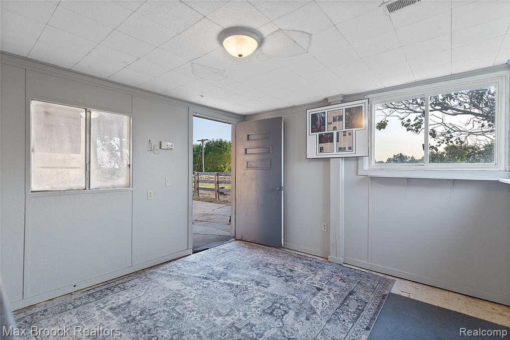 12374 West Stanley Road Flushing, MI 48433 - Photo 53 of 77 Gallery Image 53