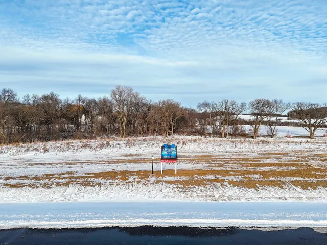$350,000 | Lot 14 Frostwood Valley Condominium Association, Verona, WI 53593
