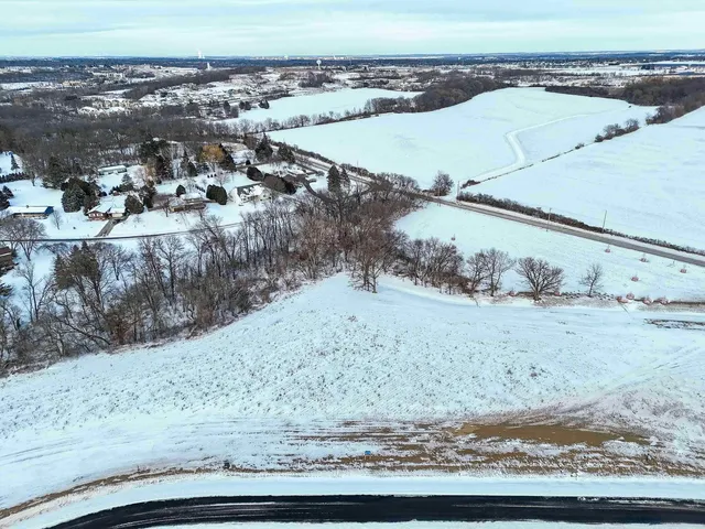 $350,000 | Lot 14 Frostwood Valley Condominium Association, Verona, WI 53593