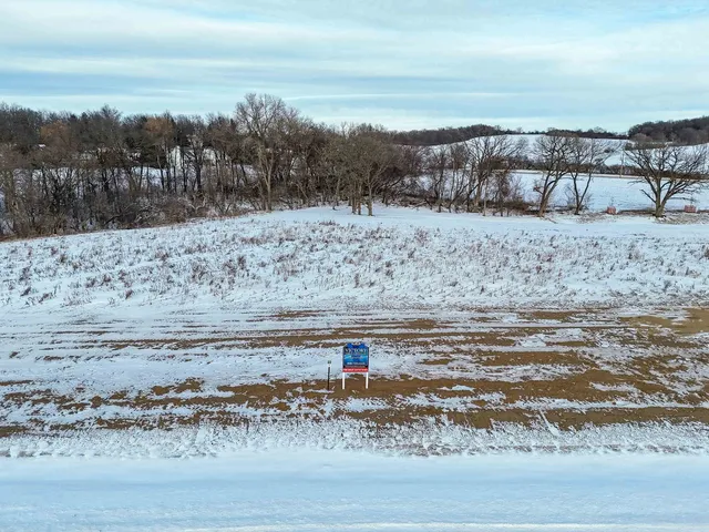 $350,000 | Lot 14 Frostwood Valley Condominium Association, Verona, WI 53593