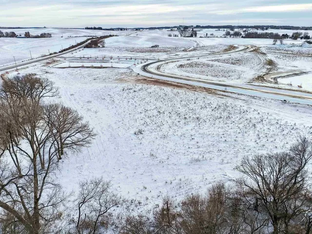 $350,000 | Lot 14 Frostwood Valley Condominium Association, Verona, WI 53593