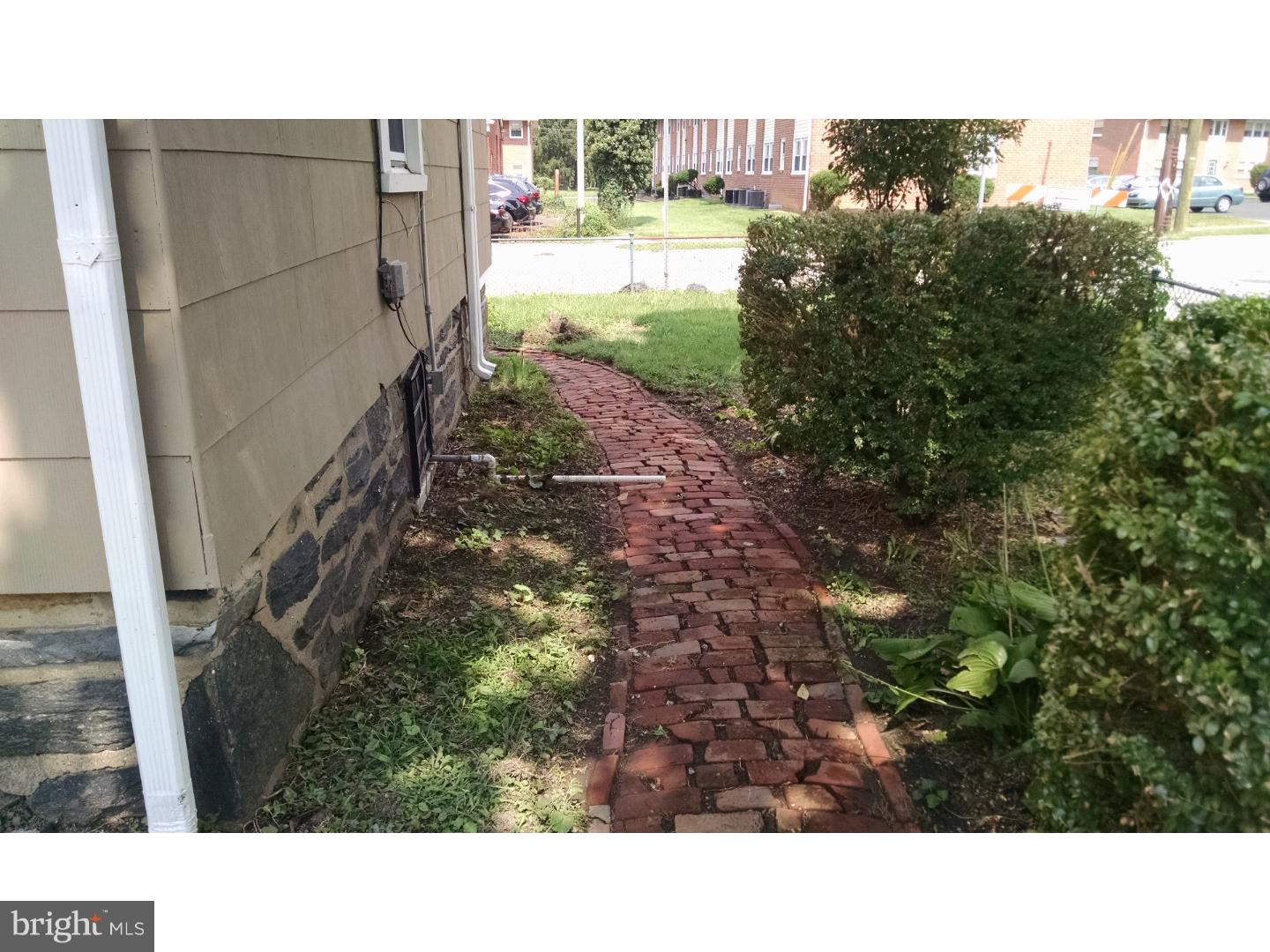 1902 Jenkintown Road Jenkintown, PA 19046 - Photo 4 of 25 Side Yard