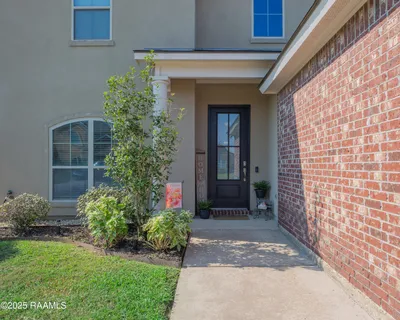 $309,000 | 208 Cautillion Drive, Youngsville, LA 70592