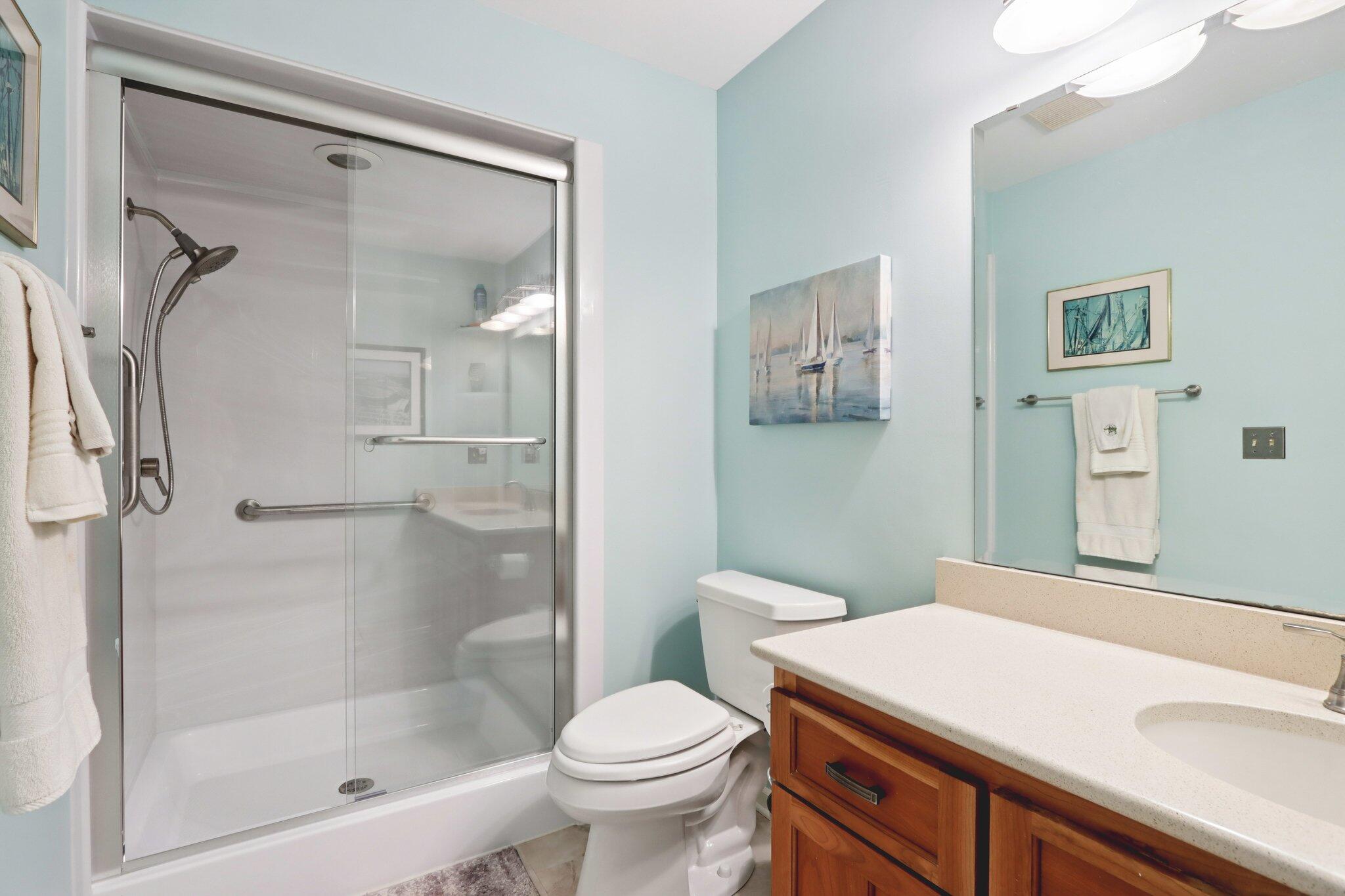 18985 Wilderness Court, Unit B Brookfield, WI 53045 - Photo 20 of 31 Master Bedroom Full Bath