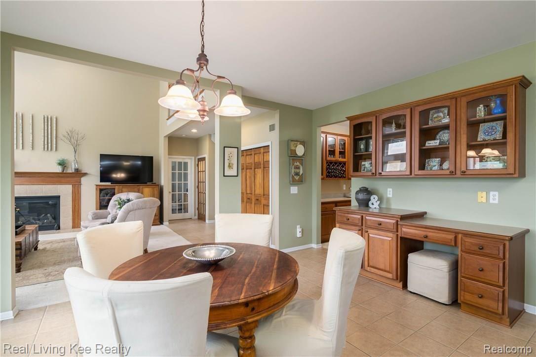 1205 Tulberry Drive Rochester, MI 48306 - Photo 15 of 70 1205 Tulberry Cir-15.jpg