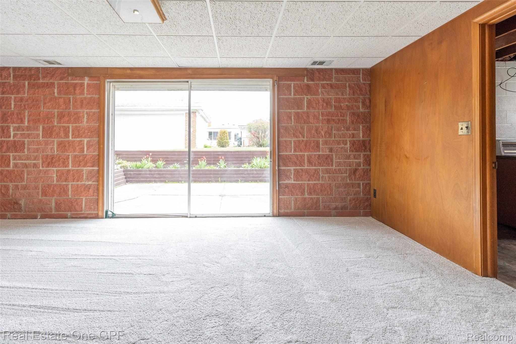 18210 Rainbow Road Fraser, MI 48026 - Photo 12 of 41 013- 18021 Rainbow Road - OnDemand Pix Photography.jpg