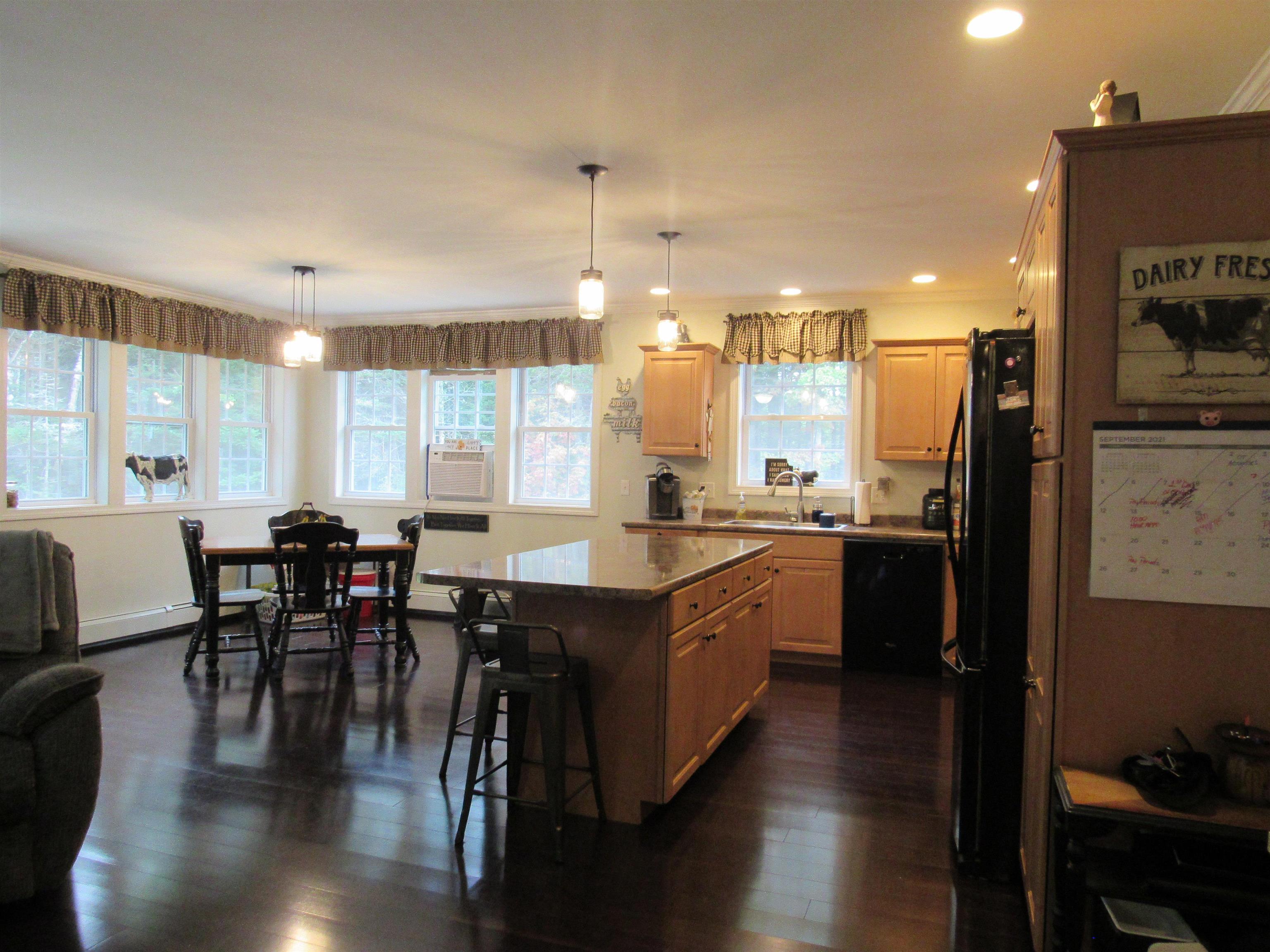 16 Fieldstone Road Gorham, NH 03581 - Photo 3 of 31