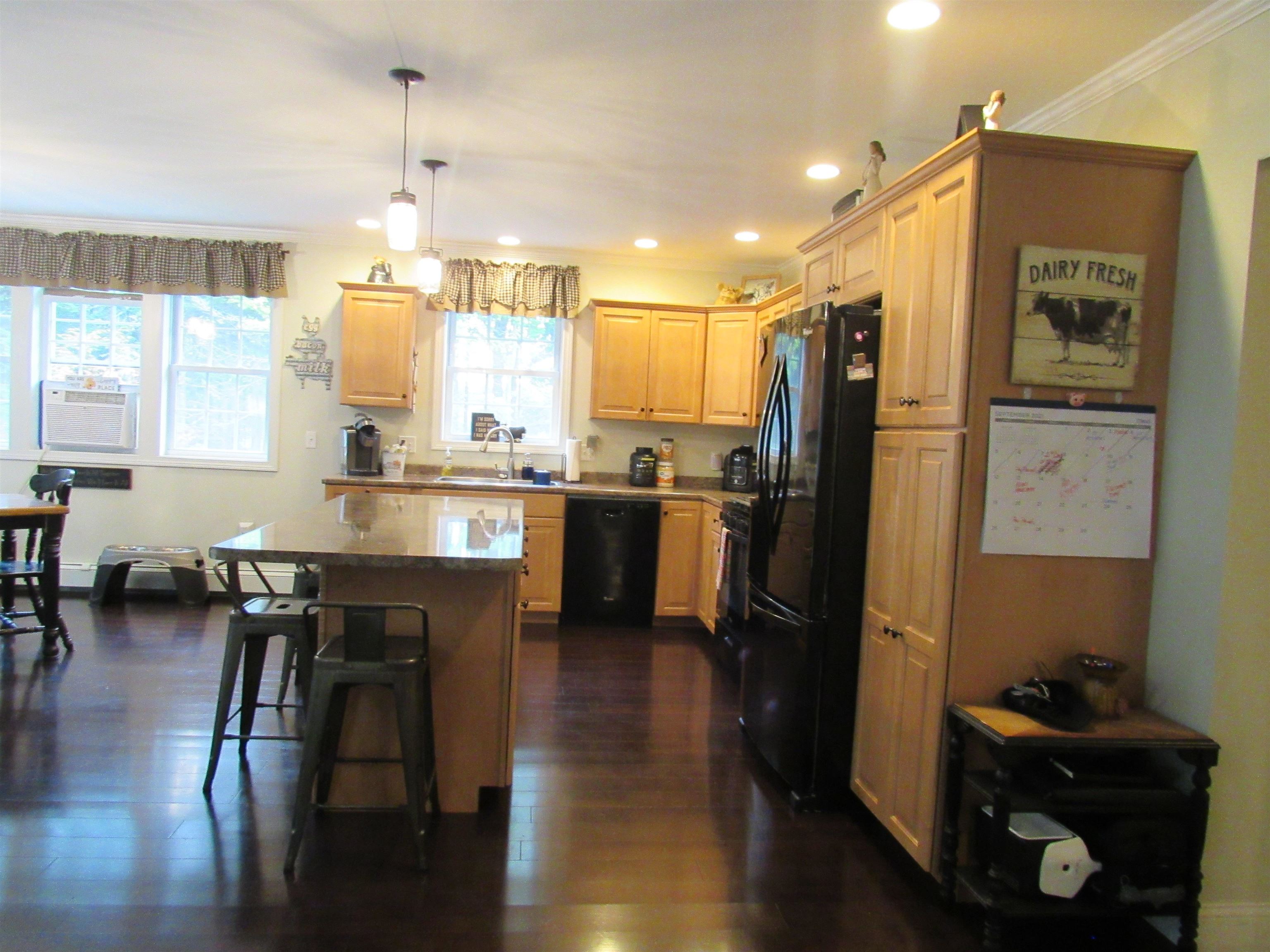 16 Fieldstone Road Gorham, NH 03581 - Photo 4 of 31