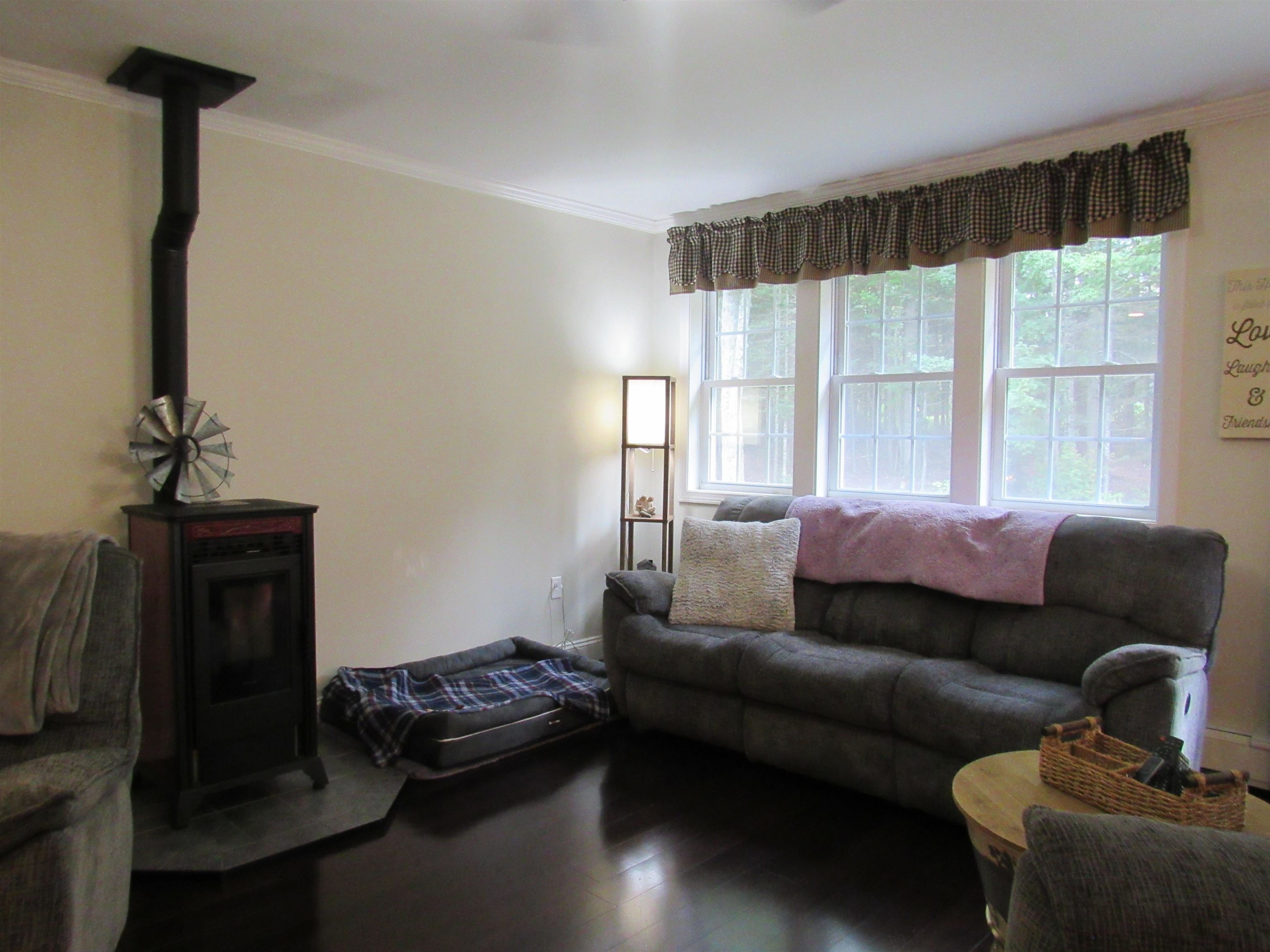 16 Fieldstone Road Gorham, NH 03581 - Photo 6 of 31