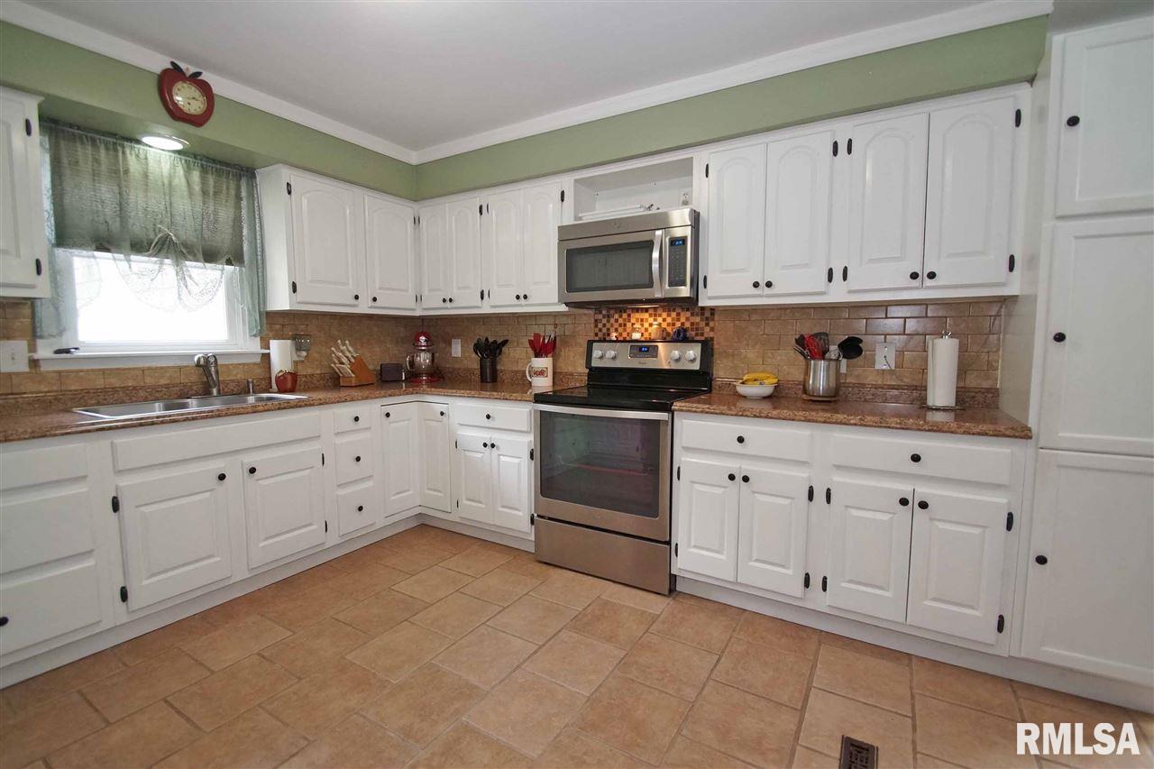 1016 McMullen Road Bartonville, IL 61607 - Photo 11 of 24 Gallery Image 11