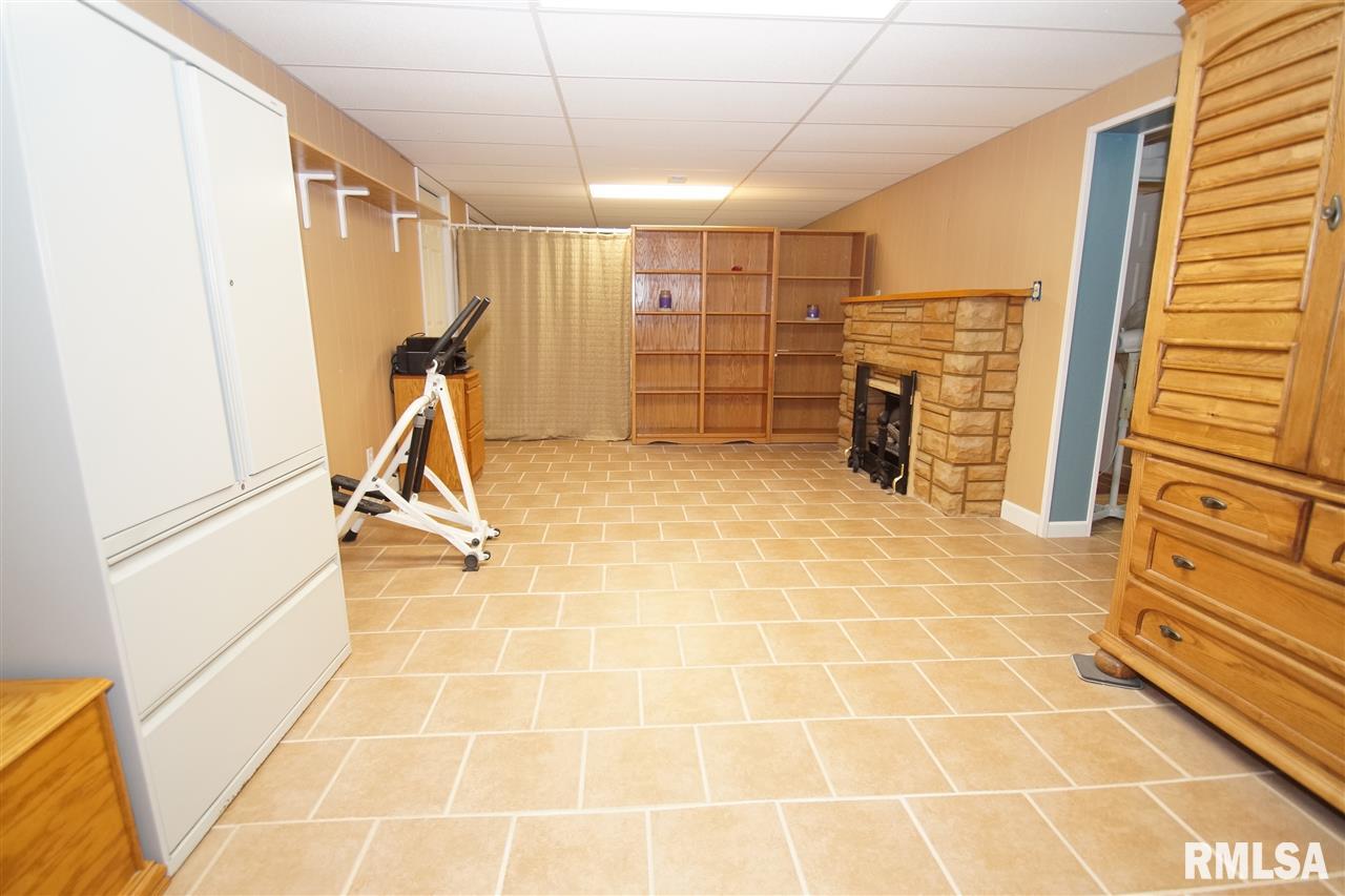 1016 McMullen Road Bartonville, IL 61607 - Photo 19 of 24 Gallery Image 19