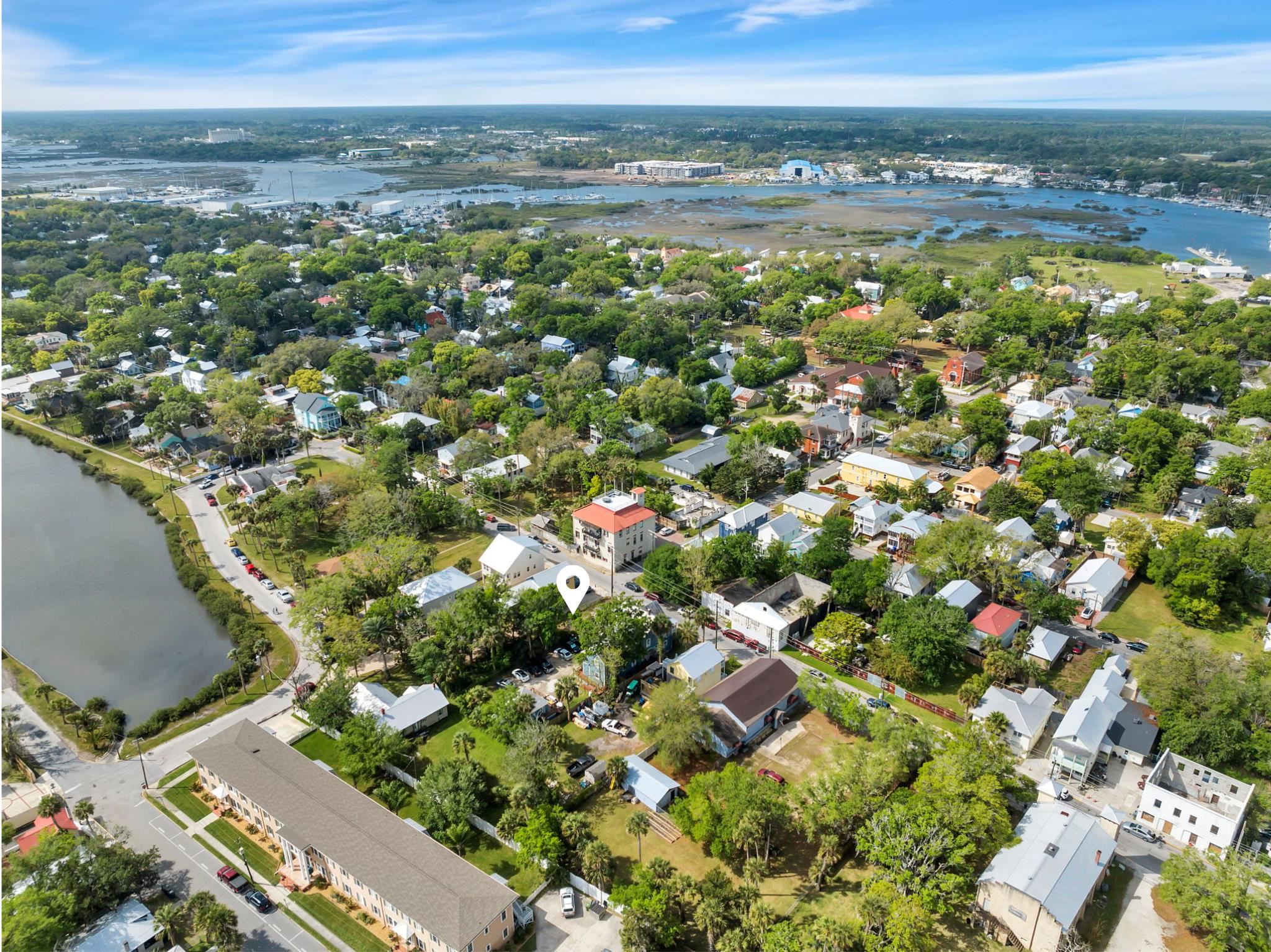 89 Washington Street St. Augustine, FL 32084 - Photo 10 of 42 a view of a city