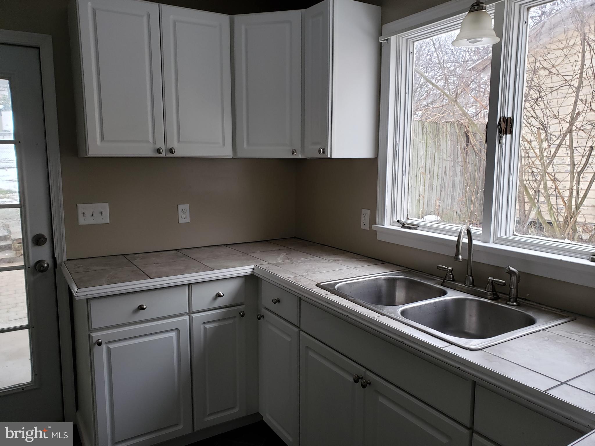 12807 Winchester Road Southwest Cumberland, MD 21502 - Photo 3 of 13 Gallery Image 3