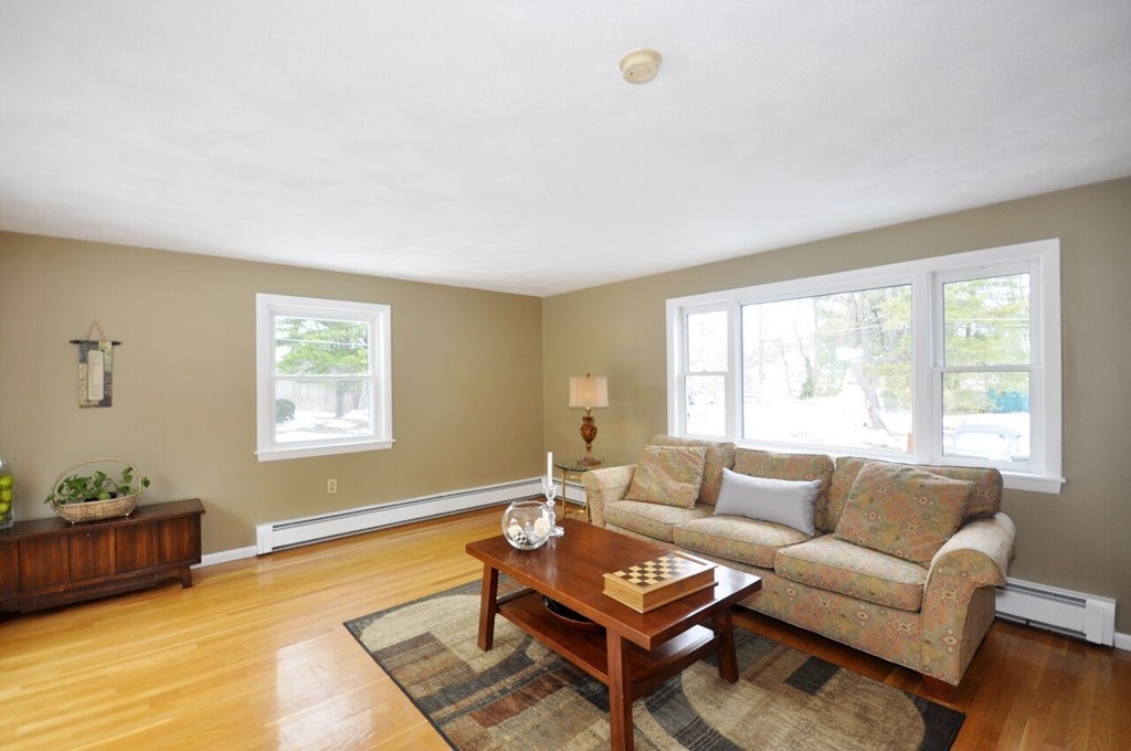 14 Spencer Road Acton, MA 01720 - Photo 13 of 24 Gallery Image 13