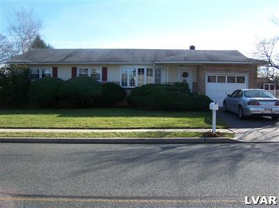 722 Charles Road Phillipsburg, NJ 08865 - Photo 1 of 10 front of home with one car attached garage