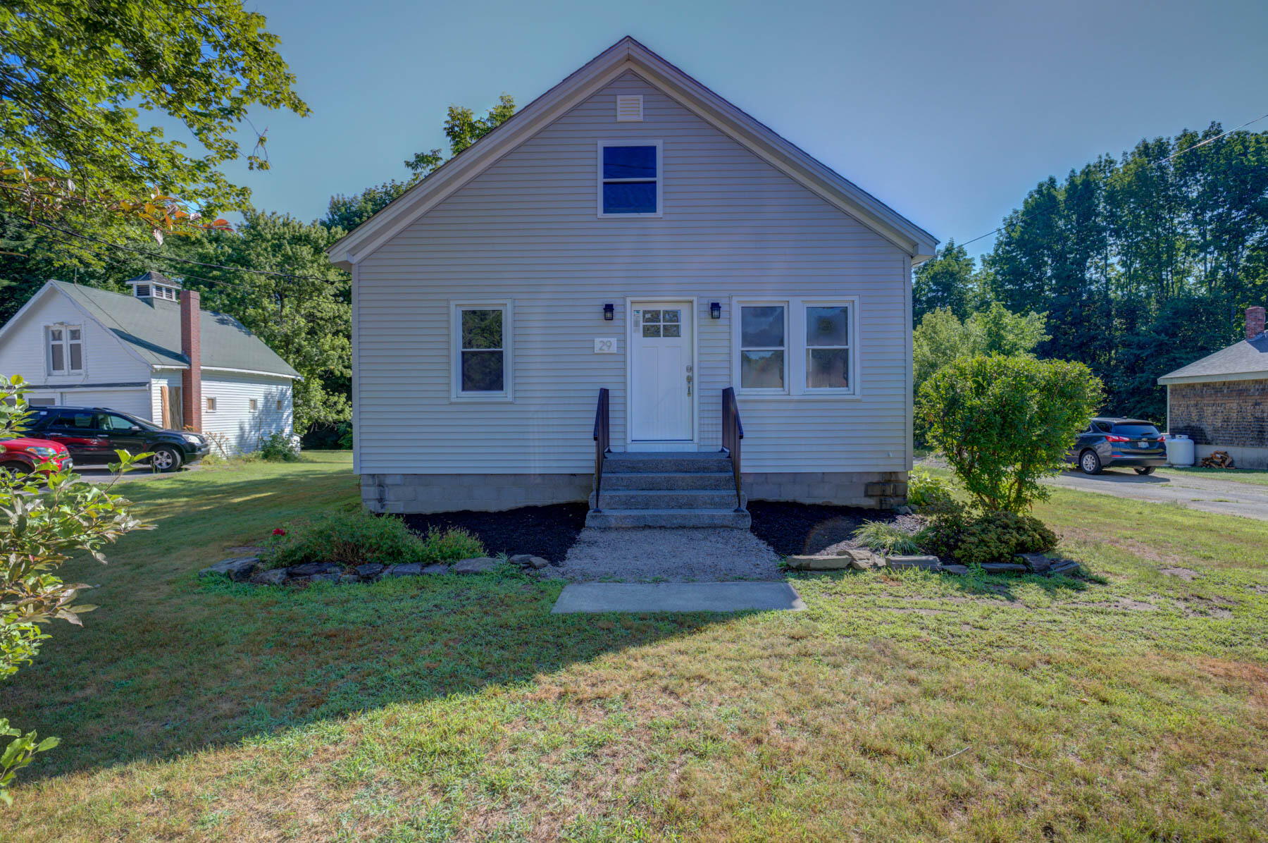 29 High Street Windham, ME 04062 - Photo 2 of 35 pic-2