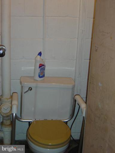 2000 Jasmine Road Dundalk, MD 21222 - Photo 17 of 17 Half Bath 1