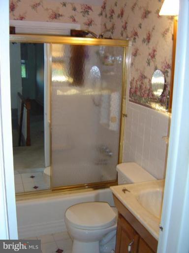 2000 Jasmine Road Dundalk, MD 21222 - Photo 5 of 17 Bath #1