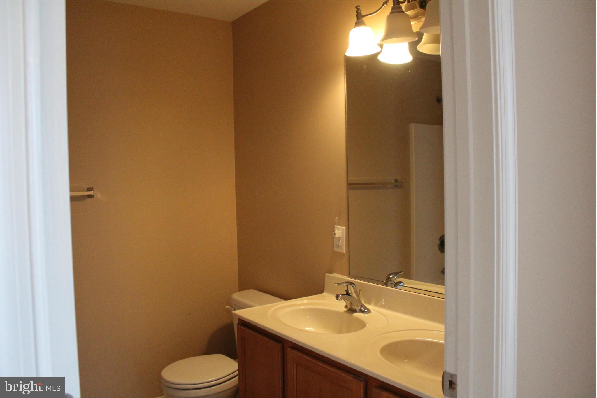 101 Randall Road Colonial Beach, VA 22443 - Photo 16 of 27 Bath (Master)