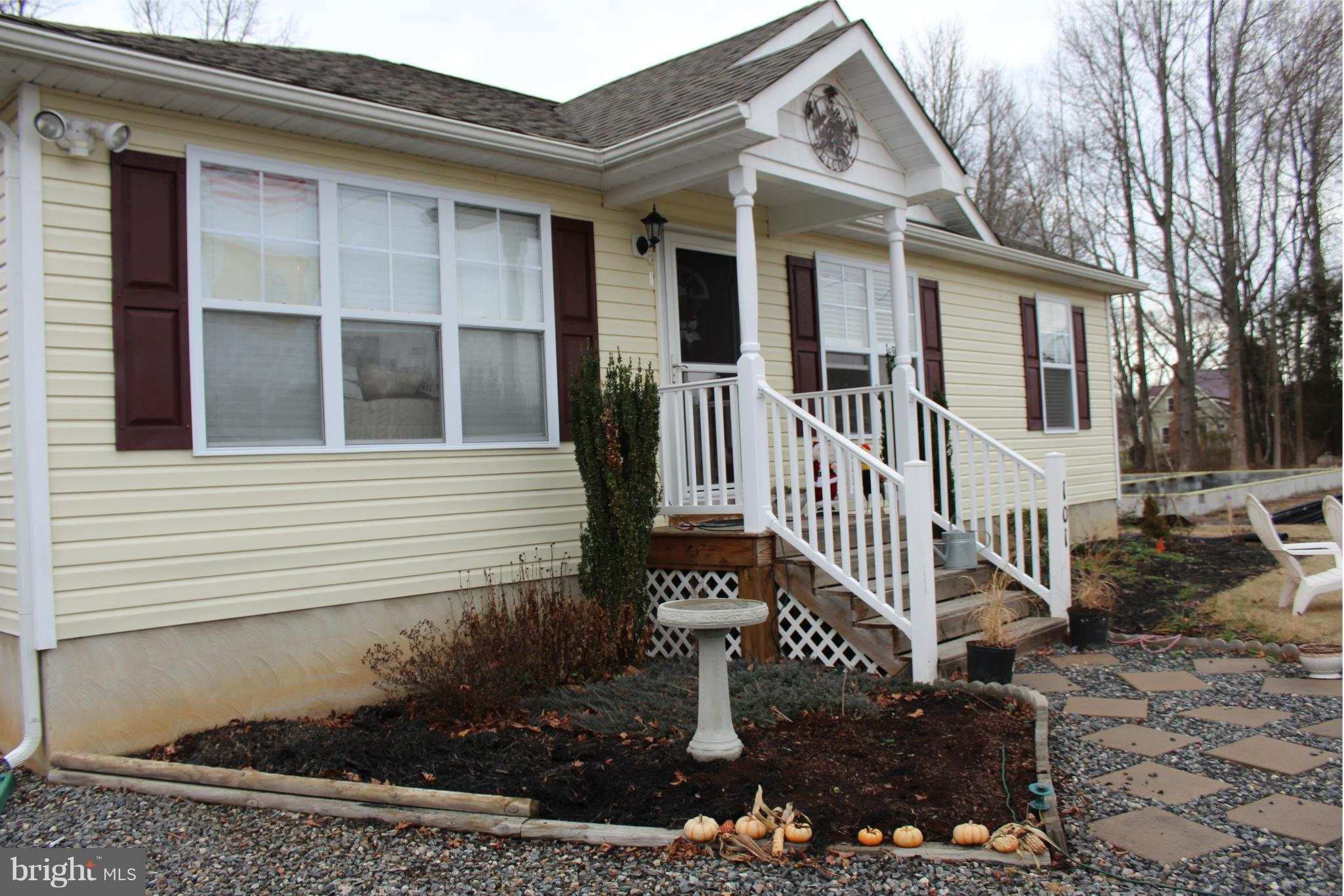 101 Randall Road Colonial Beach, VA 22443 - Photo 18 of 27 Exterior (Front)